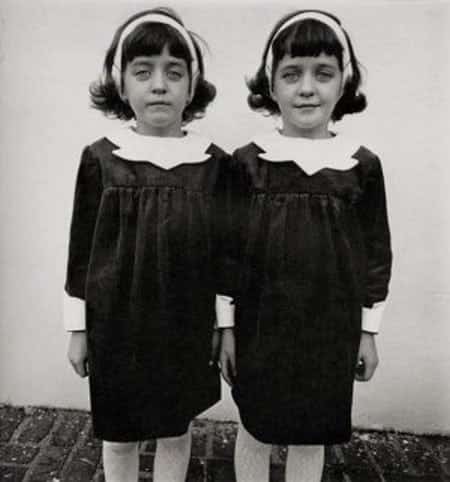 Se sostiene que en una noche, Mengele asesinó a catorce pares de gemelos en una serie de experimentos fallidos