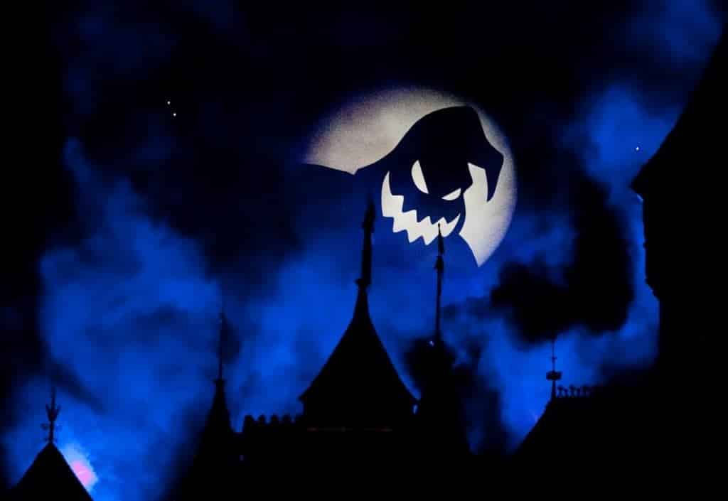 El rostro paranormal de Disneyland: Fantasma proyectado en Disneyland