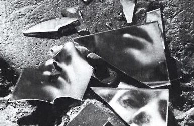 El Síndrome del Espejo Roto: Cuando tu Reflejo Desarrolla Vida Propia